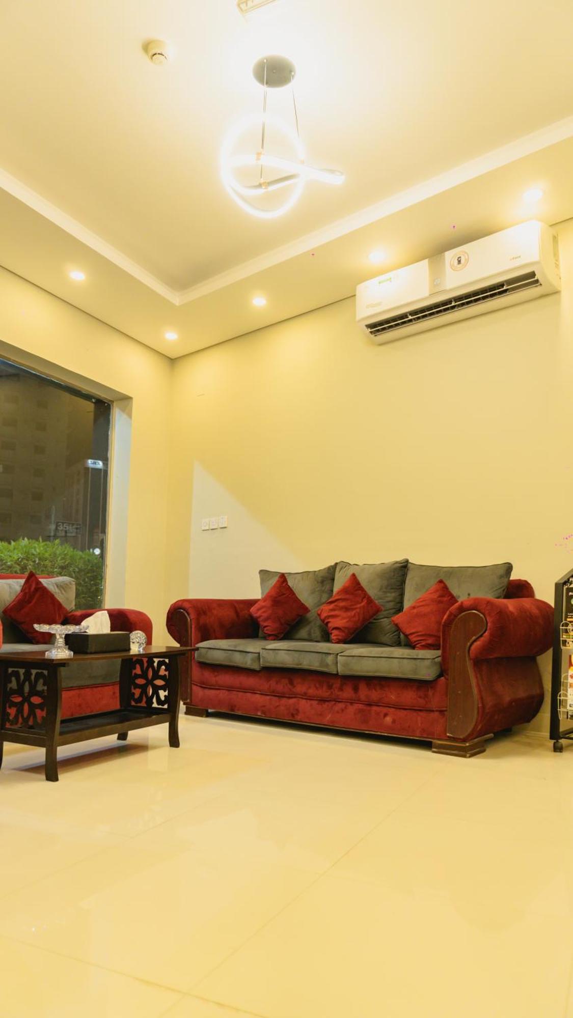 Pan Emirates Hotel Apartments Şarja Dış mekan fotoğraf