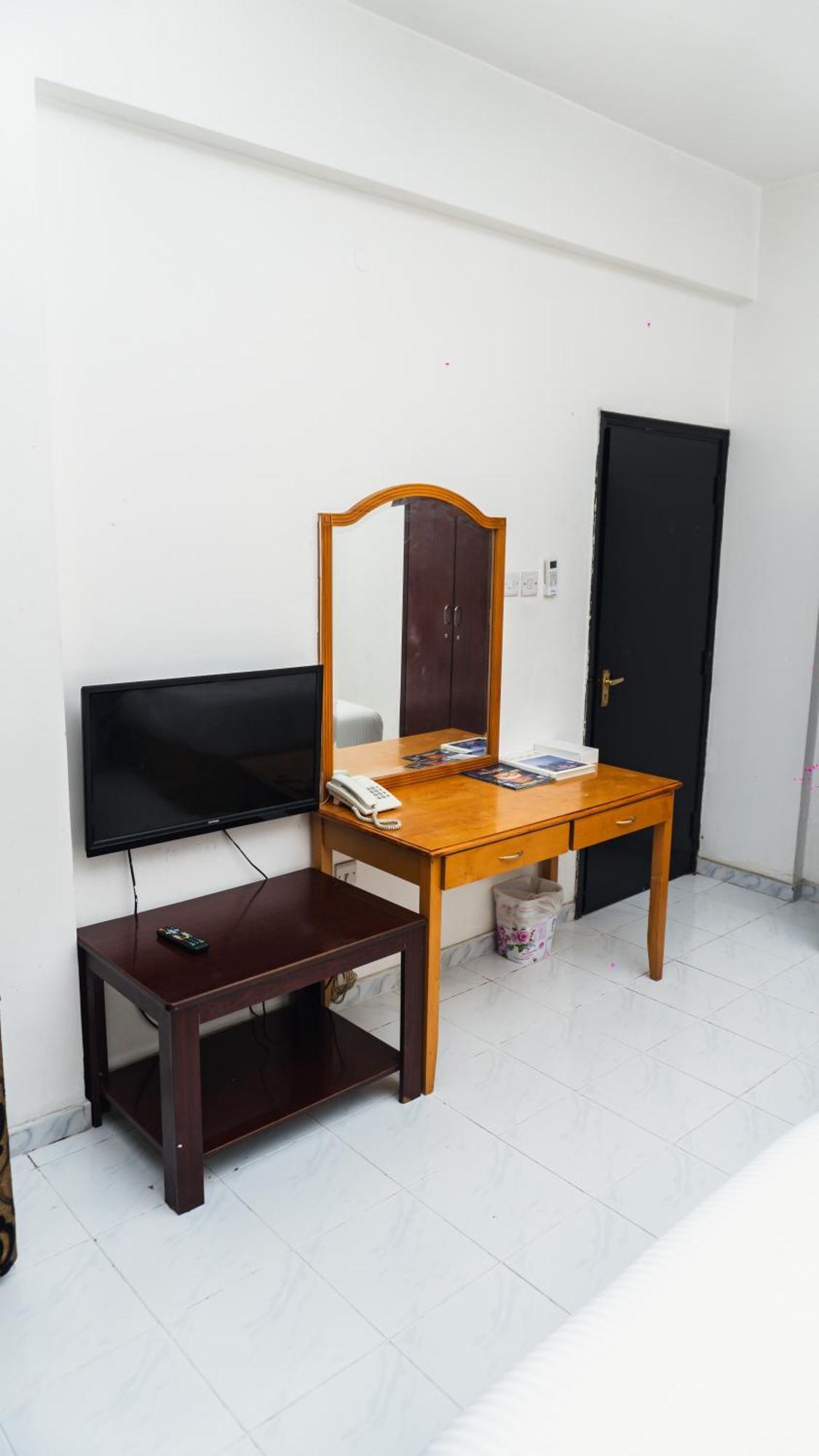 Pan Emirates Hotel Apartments Şarja Dış mekan fotoğraf