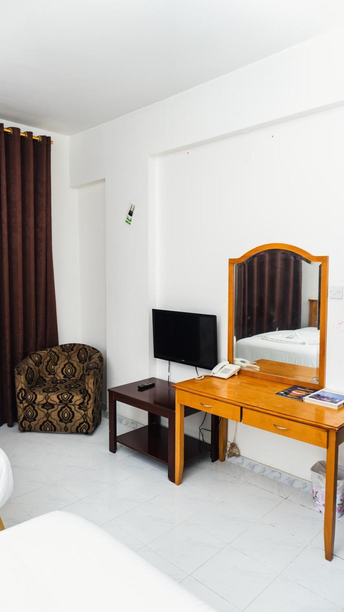 Pan Emirates Hotel Apartments Şarja Dış mekan fotoğraf