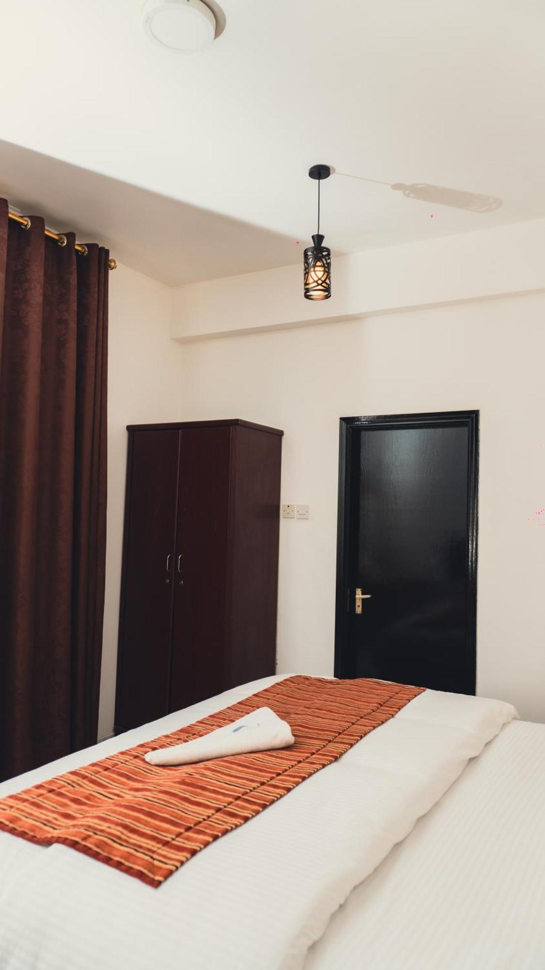 Pan Emirates Hotel Apartments Şarja Dış mekan fotoğraf
