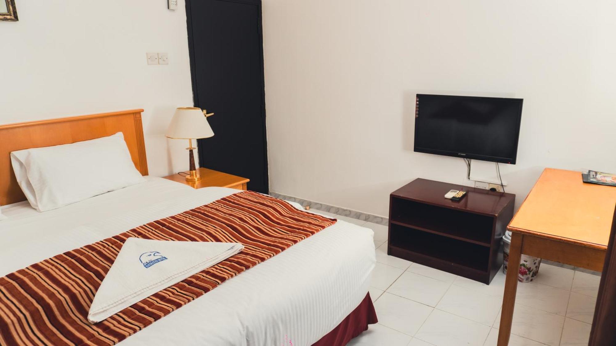 Pan Emirates Hotel Apartments Şarja Dış mekan fotoğraf